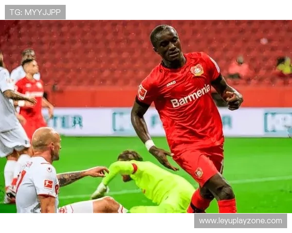 勒沃库森中场：逆境中成长，目标欧战